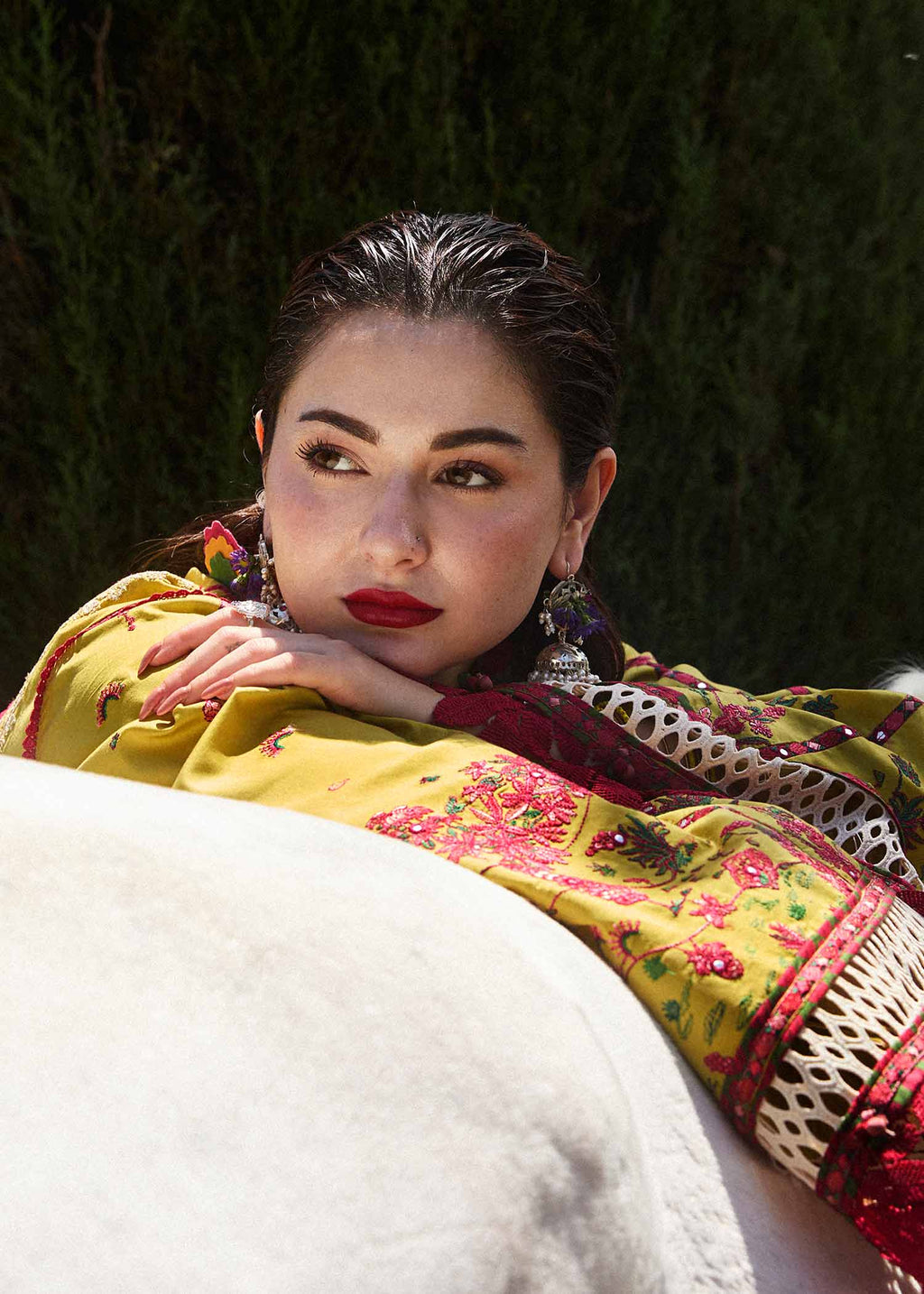 HUSSAIN REHAR LUXURY UNSTITCHED DHANAK EMBROIDERED 3PC WITH PRINTED SHAWL