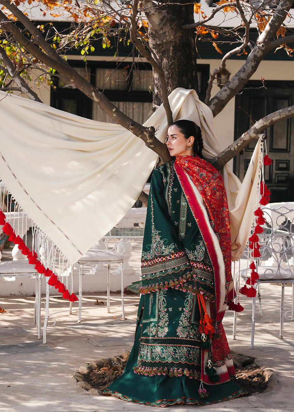 HUSSAIN REHAR LUXURY UNSTITCHED DHANAK EMBROIDERED 3PC WITH PRINTED SHAWL