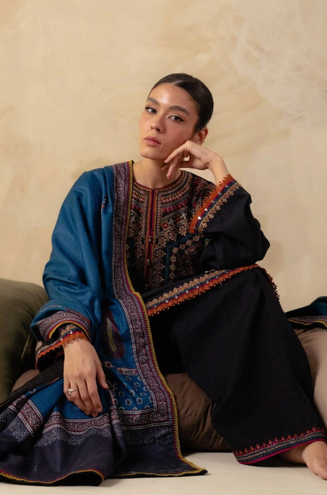 ZARA SHAH JAHAN - 3PC DHANAK EMBROIDERED SHIRT WITH PRINTED SHAWL AND TROUSER