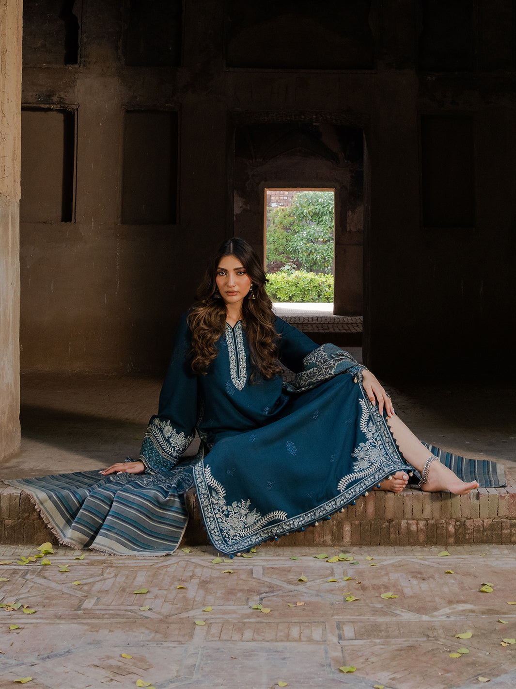 IZEL LUXURY UNSTITCHED WINTER DHANAK EMBROIDERED 3PC WITH DIGITAL PRINTED WOOL SHAWL
