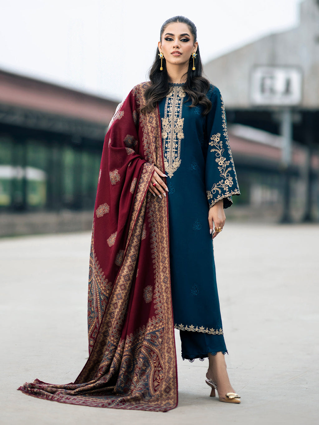 IZEL WINTER UNSTITCHED DHANAK 3PC WITH PRINTED SHAWL