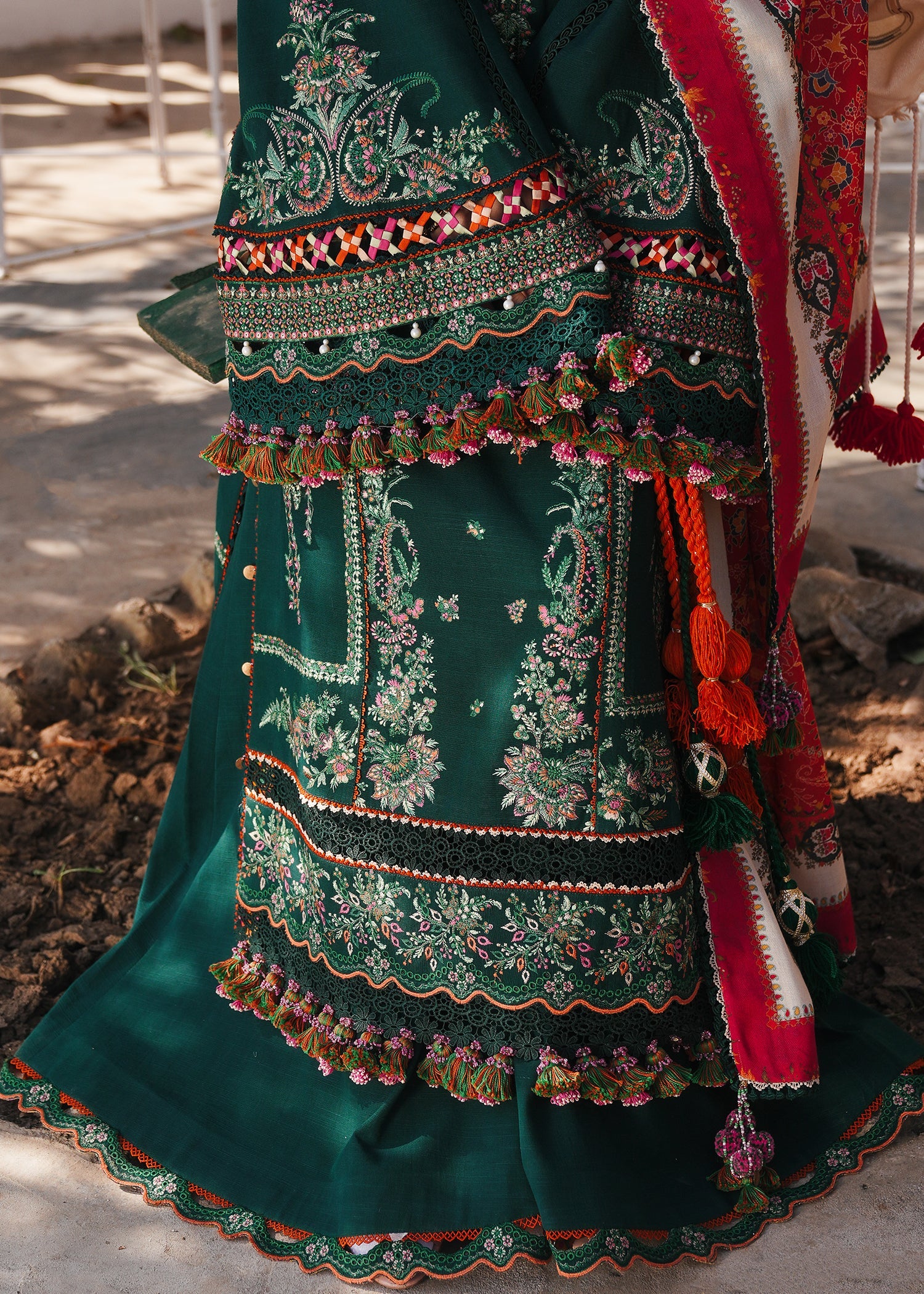 HUSSAIN REHAR LUXURY UNSTITCHED DHANAK EMBROIDERED 3PC WITH PRINTED SHAWL