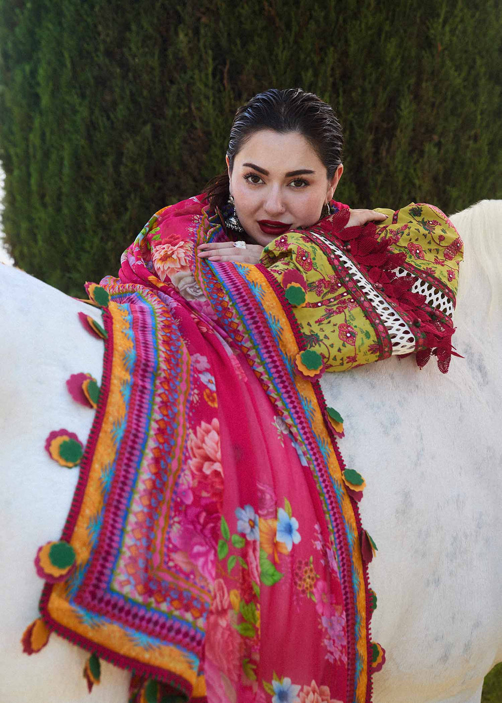 HUSSAIN REHAR LUXURY UNSTITCHED DHANAK EMBROIDERED 3PC WITH PRINTED SHAWL