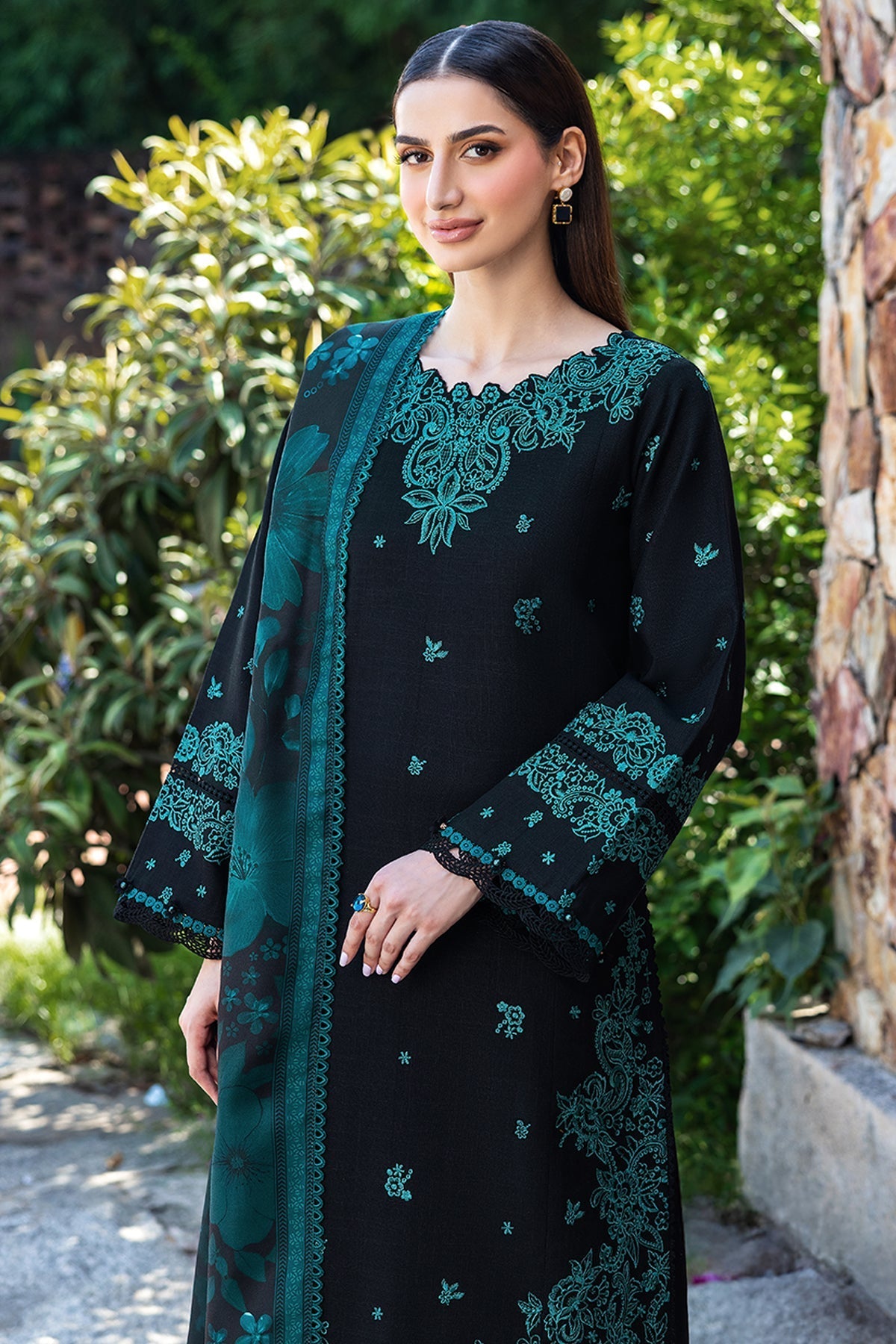 FARASHA-3PC KHADDAR EMBROIDERED SHIRT WITH COURTRAI PRINTED SHAWL AND TROUSER-WM-4391
