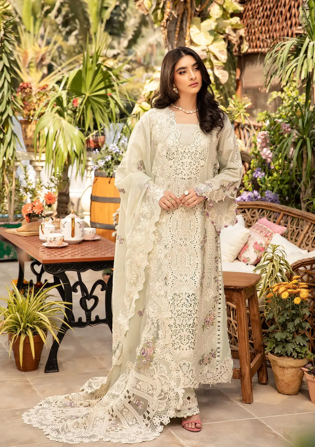 ELAF UNSTITCHED DHANAK EMBROIDERED 3PC WITH DHANAK EMBROIDERED SHAWL