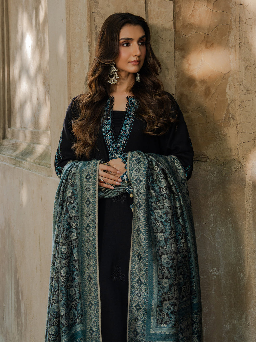 IZEL LUXURY UNSTITCHED WINTER DHANAK EMBROIDERED 3PC WITH DIGITAL PRINTED WOOL SHAWL