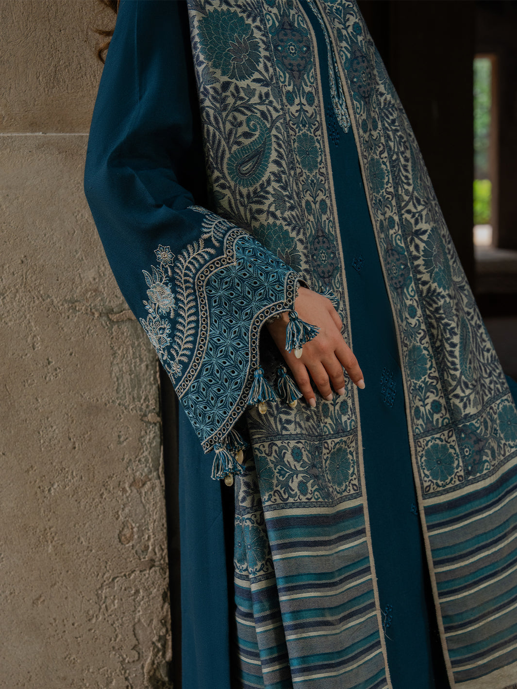 IZEL LUXURY UNSTITCHED WINTER DHANAK EMBROIDERED 3PC WITH DIGITAL PRINTED WOOL SHAWL