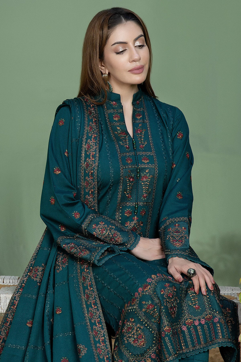 Noor-E-Fajar Winter Unstitched Dhanak 3pc With Heavy Embroidered Dhanak Shawl